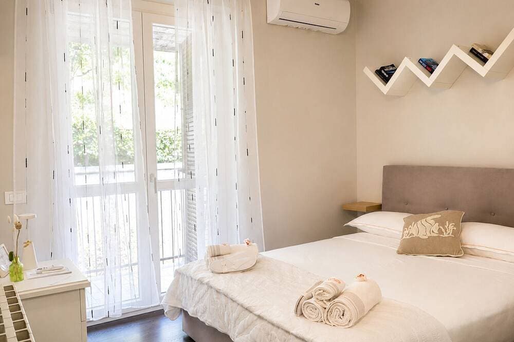 Foto 4 von 30: Luer Prince- Terraced Villa With Lake View