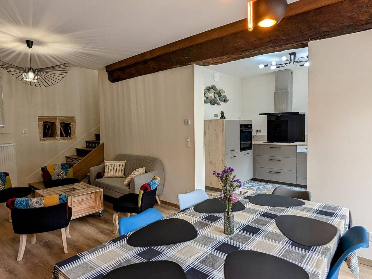 Foto 7 von 29: Haus in Nuits-Saint-Georges mit Garten und Homeoffice-Bereich
