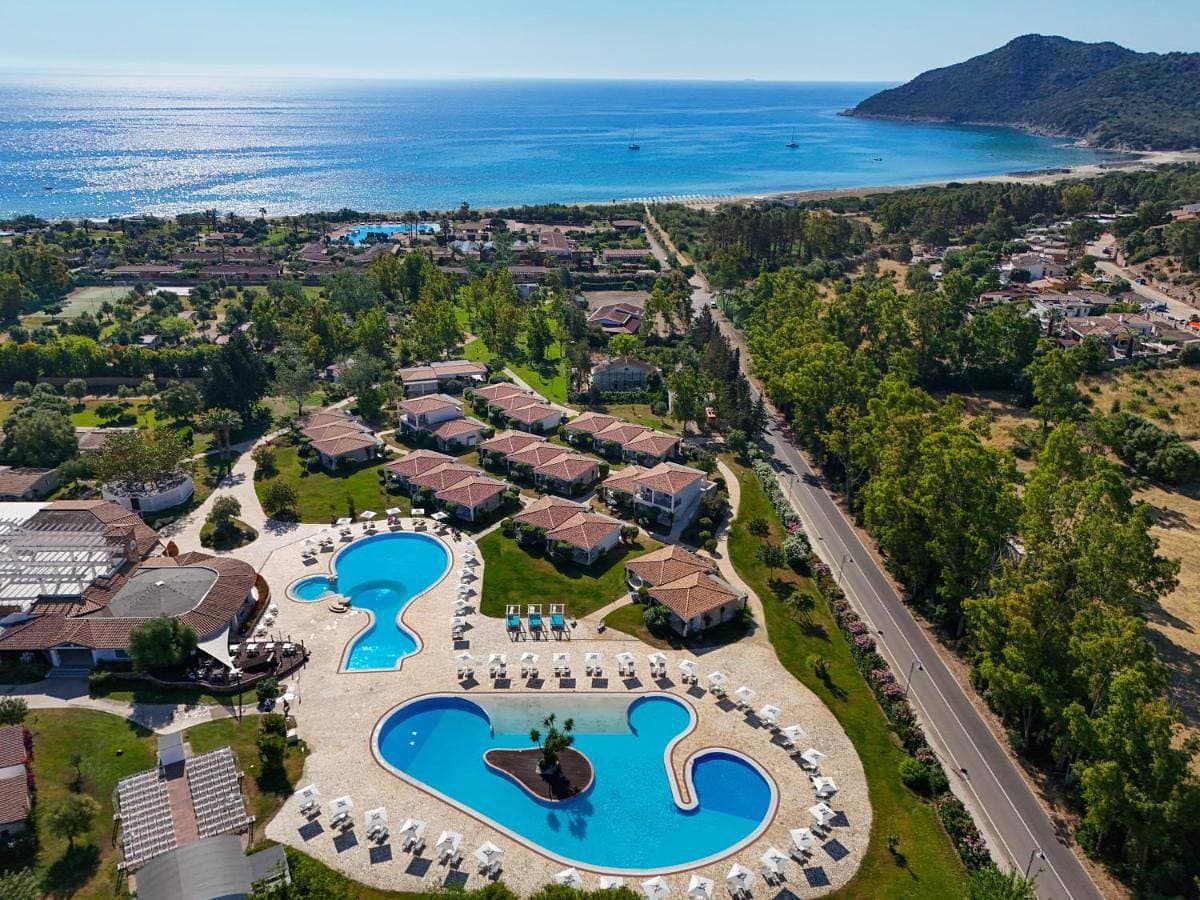 Limone Beach Resort 1