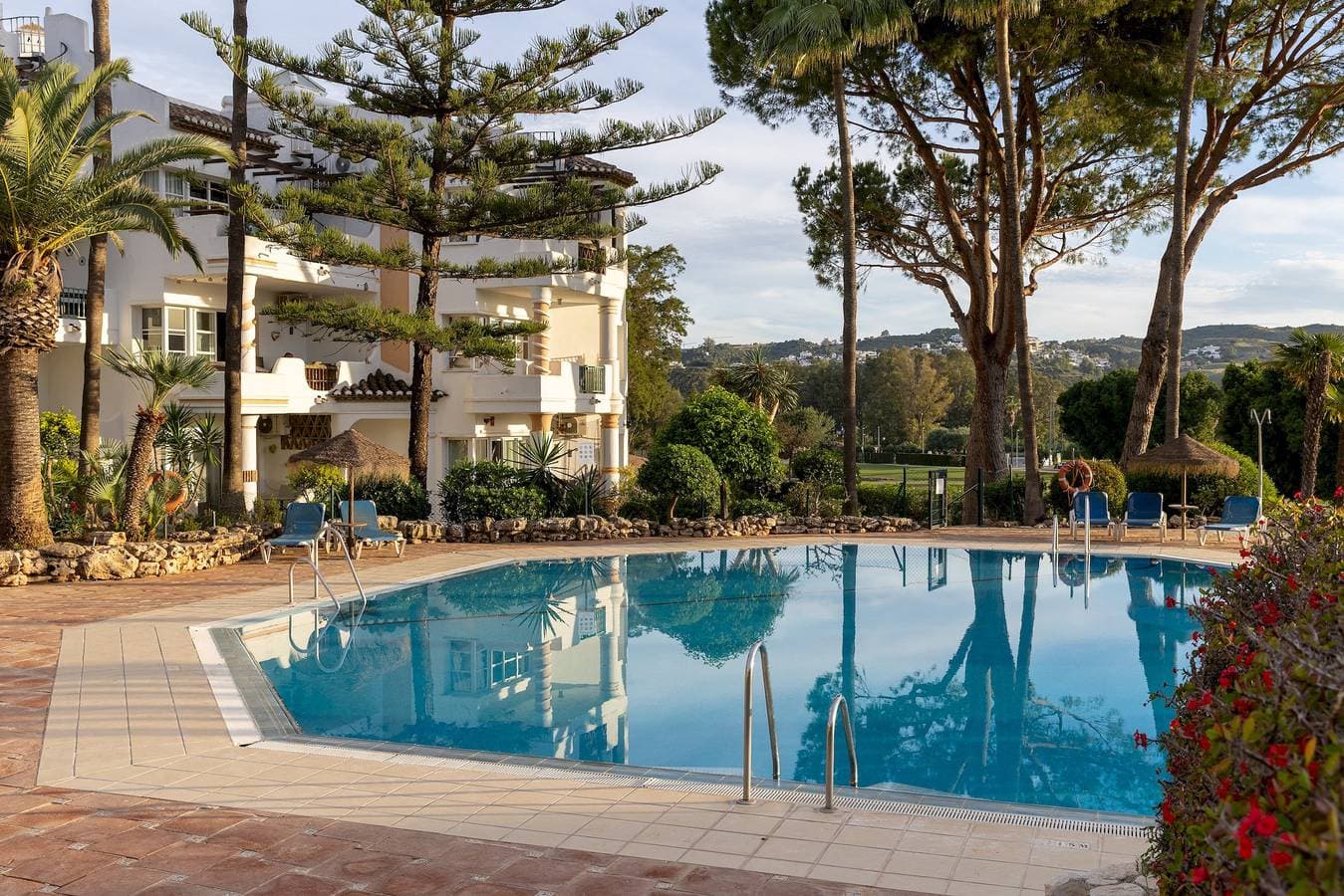 Foto 7 von 52: Mijas Golf Escape at Matchroom Country Club - Pass the Keys