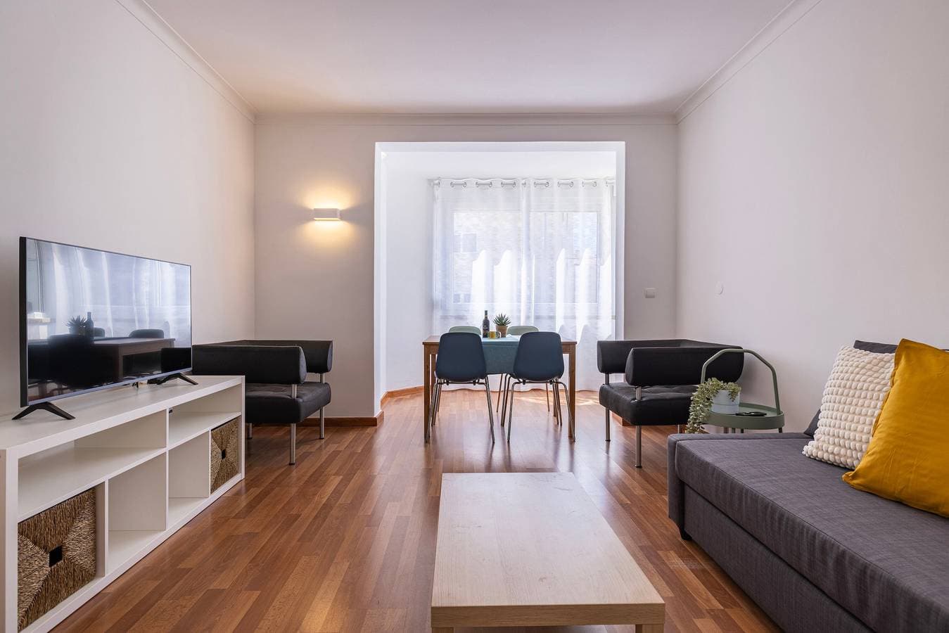 Foto 3 von 35: Ferienwohnung 'Lisbon Oceanside' mit Strandnähe