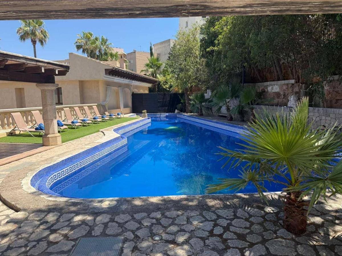 Foto 4 von 50: Villa