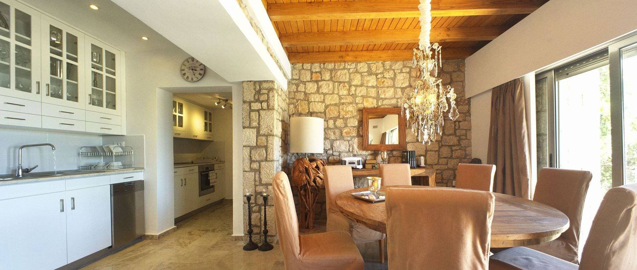 Villa 1