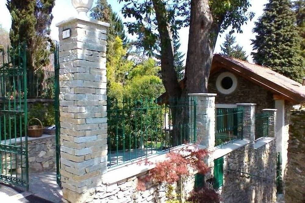 Gardener Cottage of Villa Anelli · First Floor 1