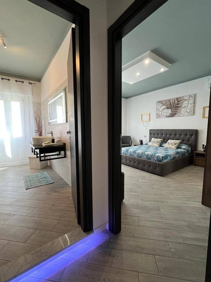 Foto 4 von 9: Double Room with Private Bathroom