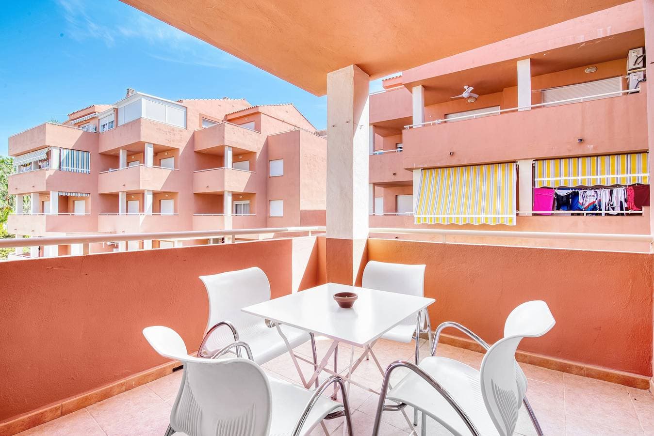 Foto 3 von 22: Ferienwohnung "Castillo-playa" mit Gemeinschaftspool, Privater Terrasse und WLAN