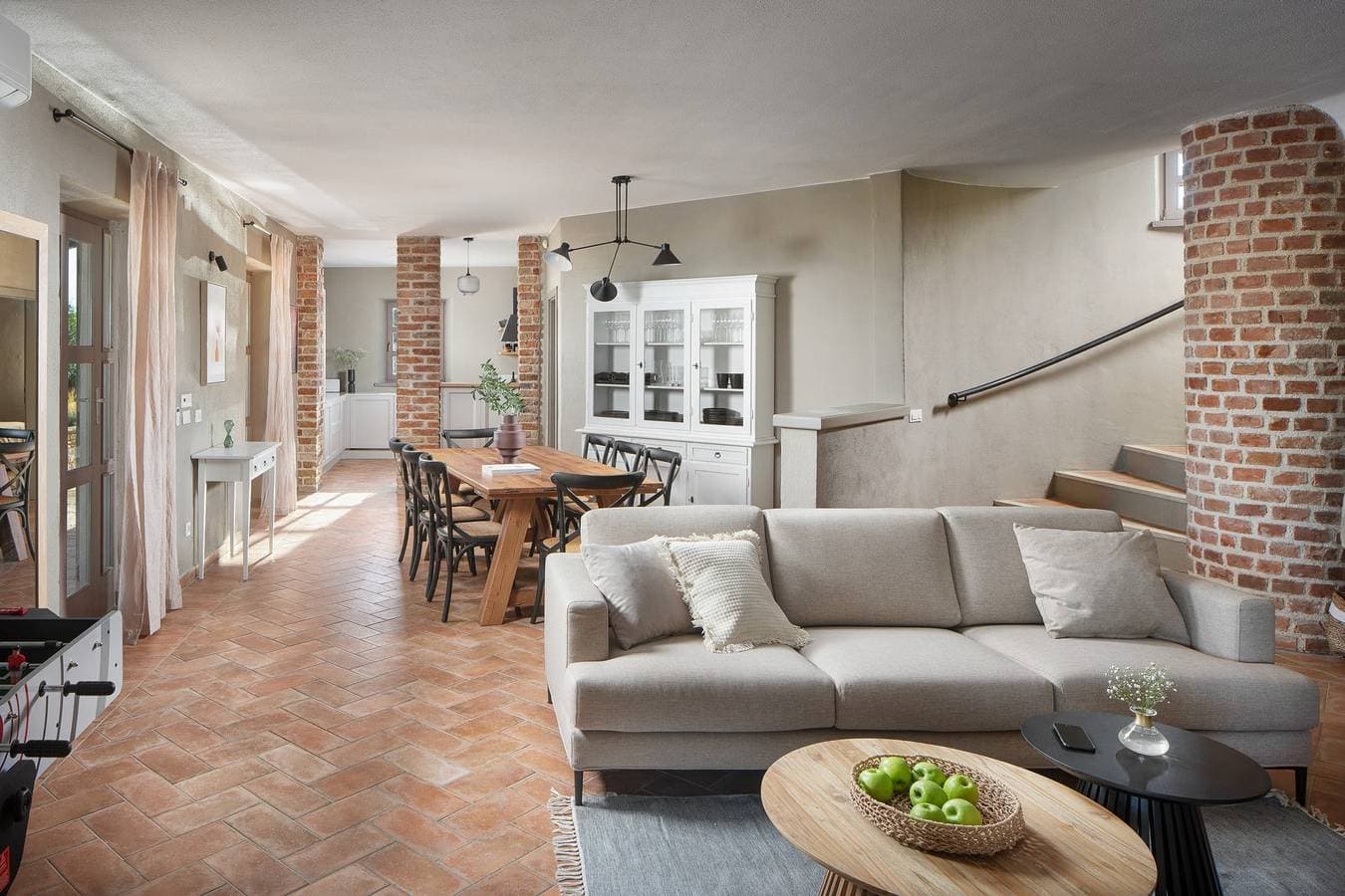 Foto 13 von 21: Rustikale Villa Sylbum mit Pool in Istrien, Panoramablick, tierfreundlich, ruhige Gegend, ideal für Familien, privater Parkplatz, Terrasse, gepflegter Garten
