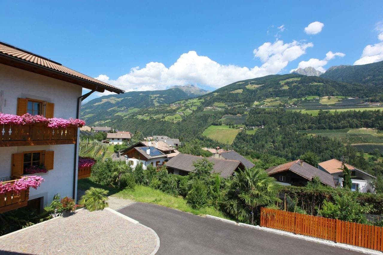 Foto 4 von 9: Apartment with Mountain View