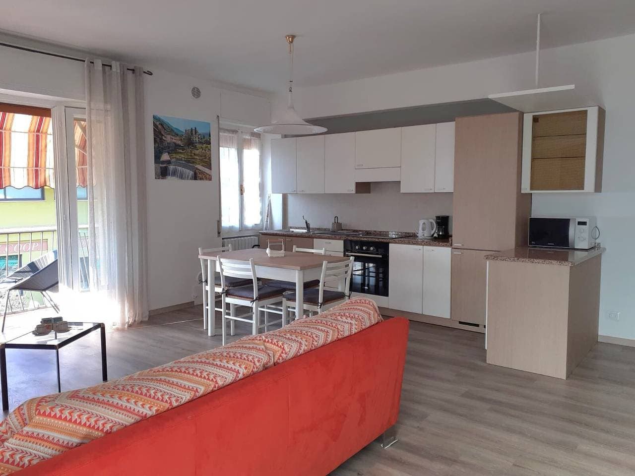 Foto 7 von 20: Ferienwohnung 'Appartamento Marilu' mit Blick auf den See, WLAN und Klimaanlage