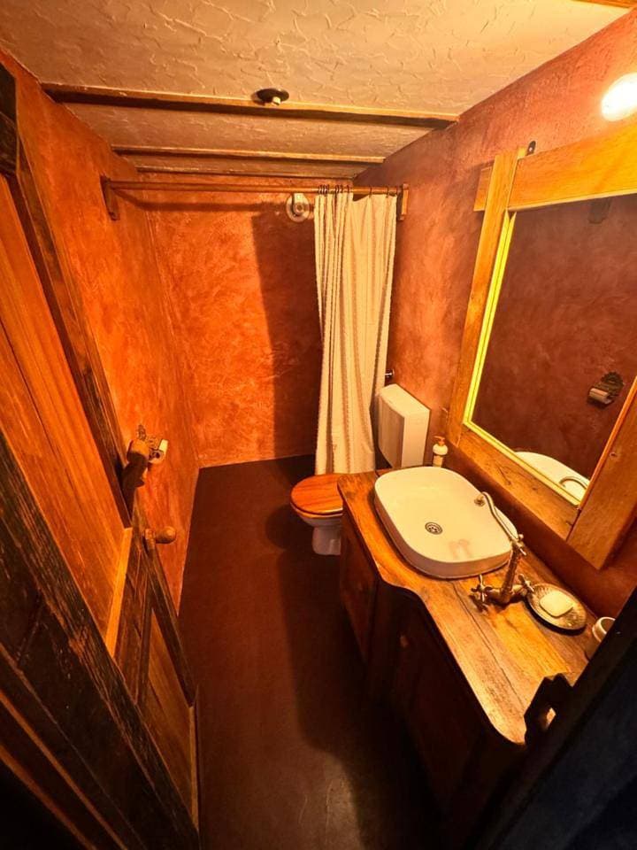 Foto 6 von 6: Double Room with Private Bathroom
