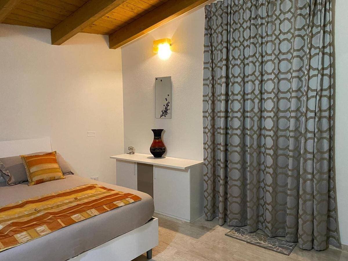 Casa Ghirthalos 1