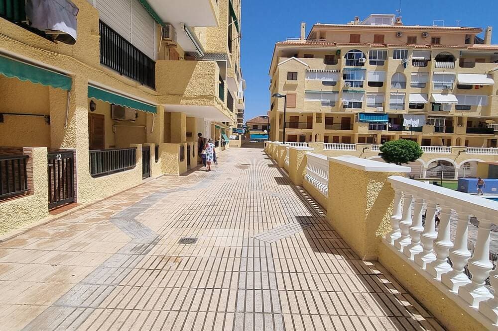Foto 9 von 18: Estudio a dos Manzanas de la Playa de La Mata