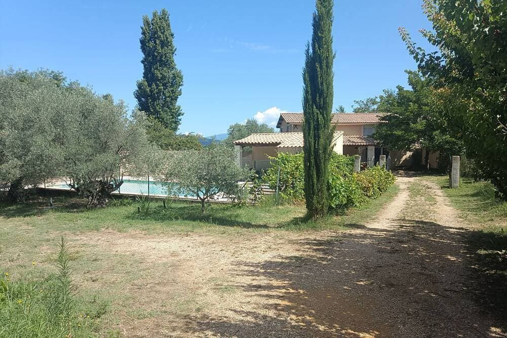 Foto 10 von 28: 🌿 Gîte \"L'Olivier\" - Le Mas des Charrettes