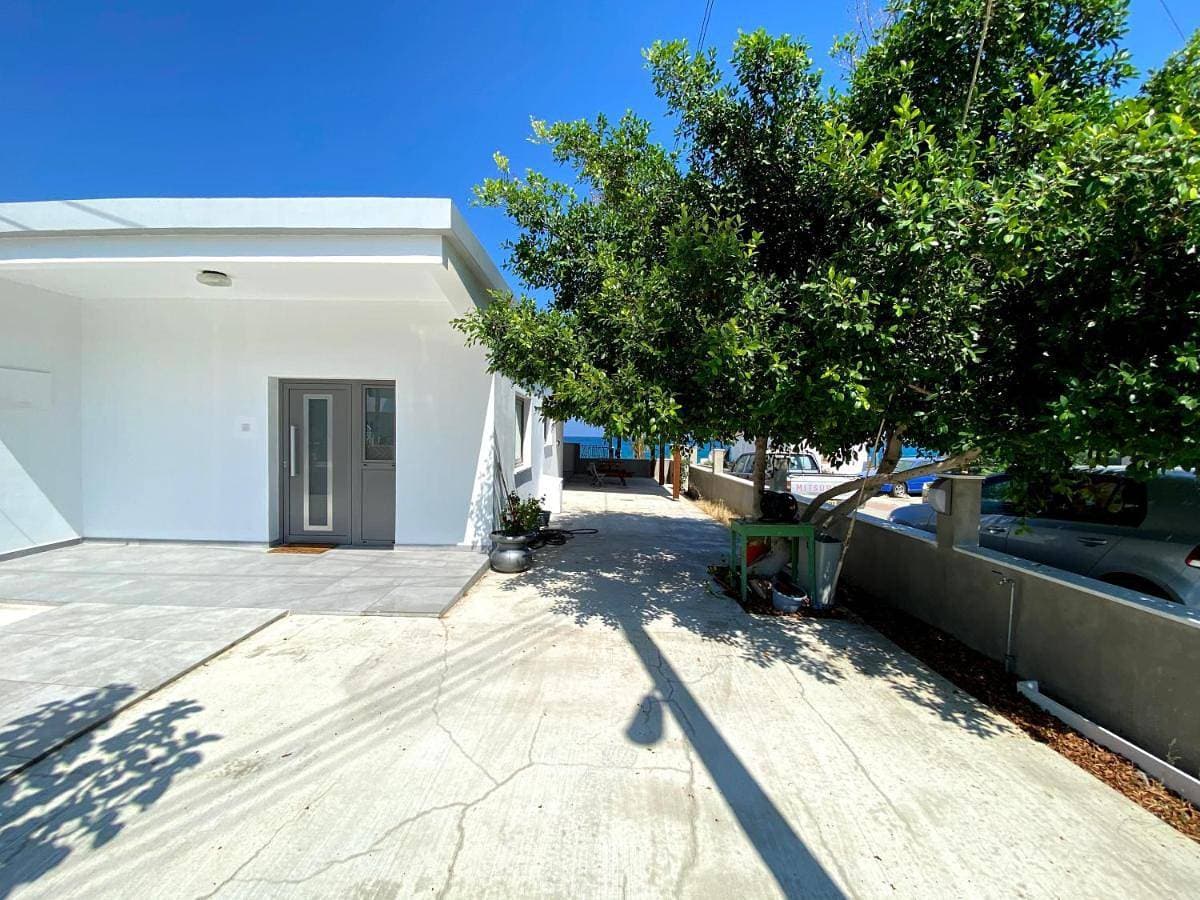 Foto 4 von 18: Three-Bedroom House