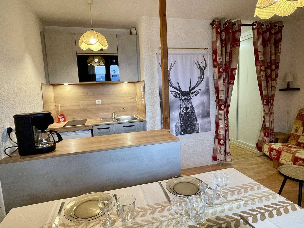 Foto 7 von 15: Studio Kabine Les Saisies, 4 Personen, zentral mit Balkon