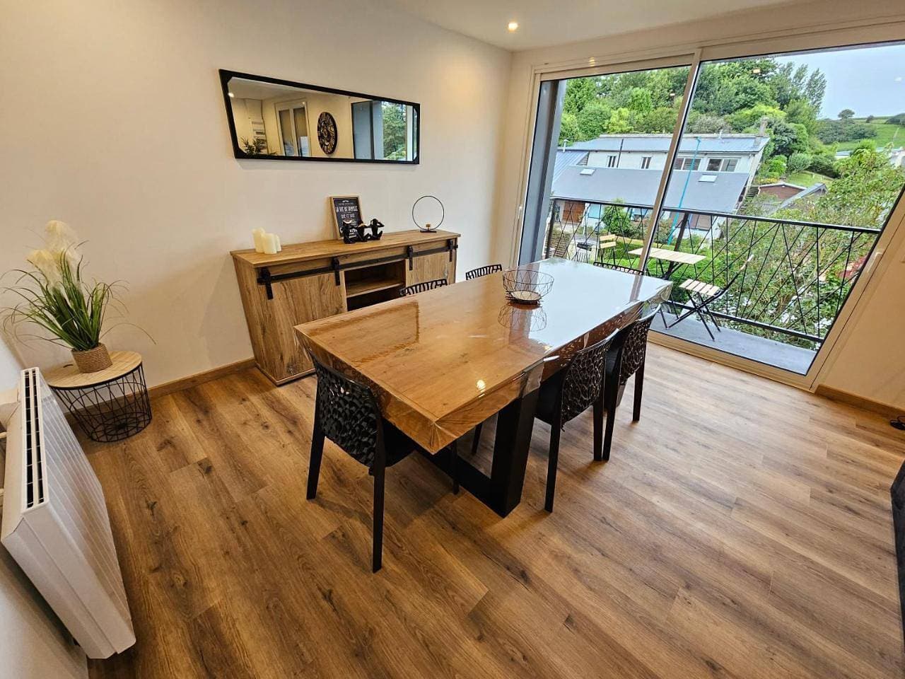 Foto 9 von 19: Three-Bedroom House