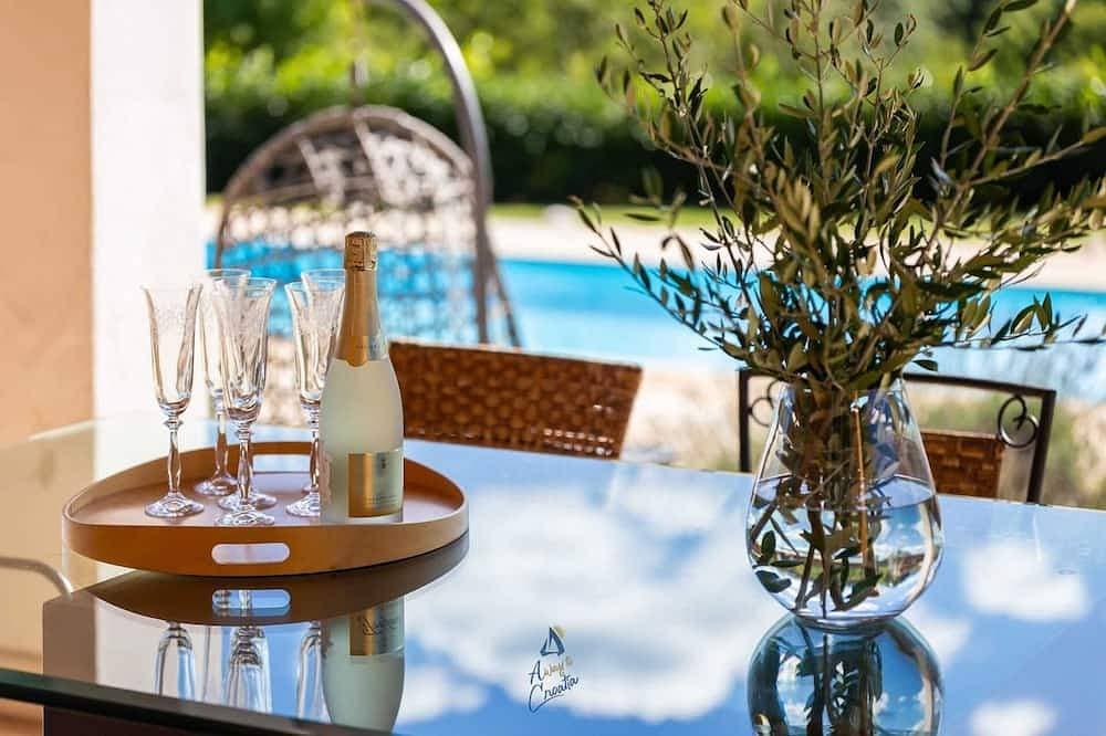 Foto 9 von 30: Charmante Villa mit 4 Schlafzimmern, Pool und Spielplatz