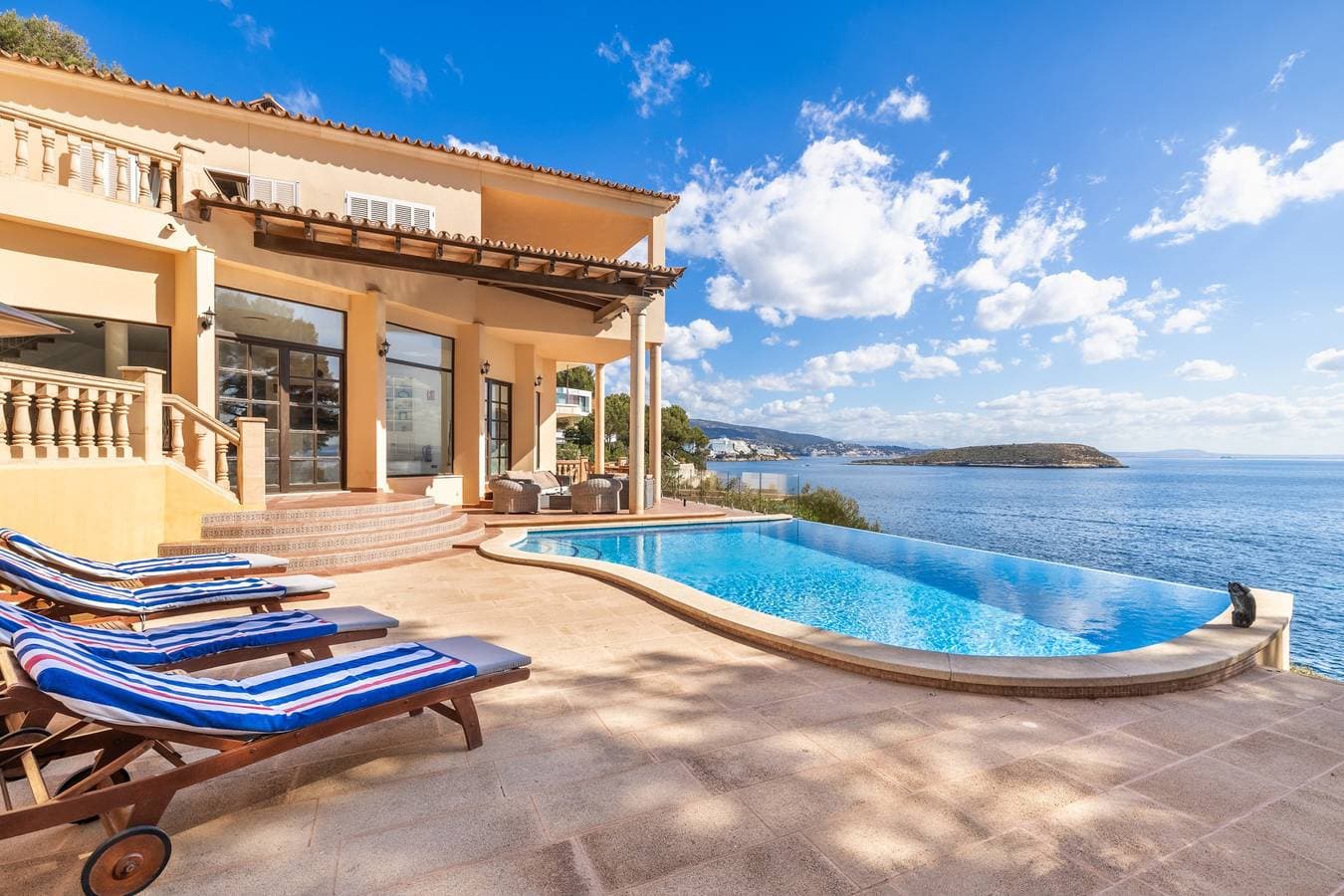 Villa Cala Vinyes by Balearic Villas 1