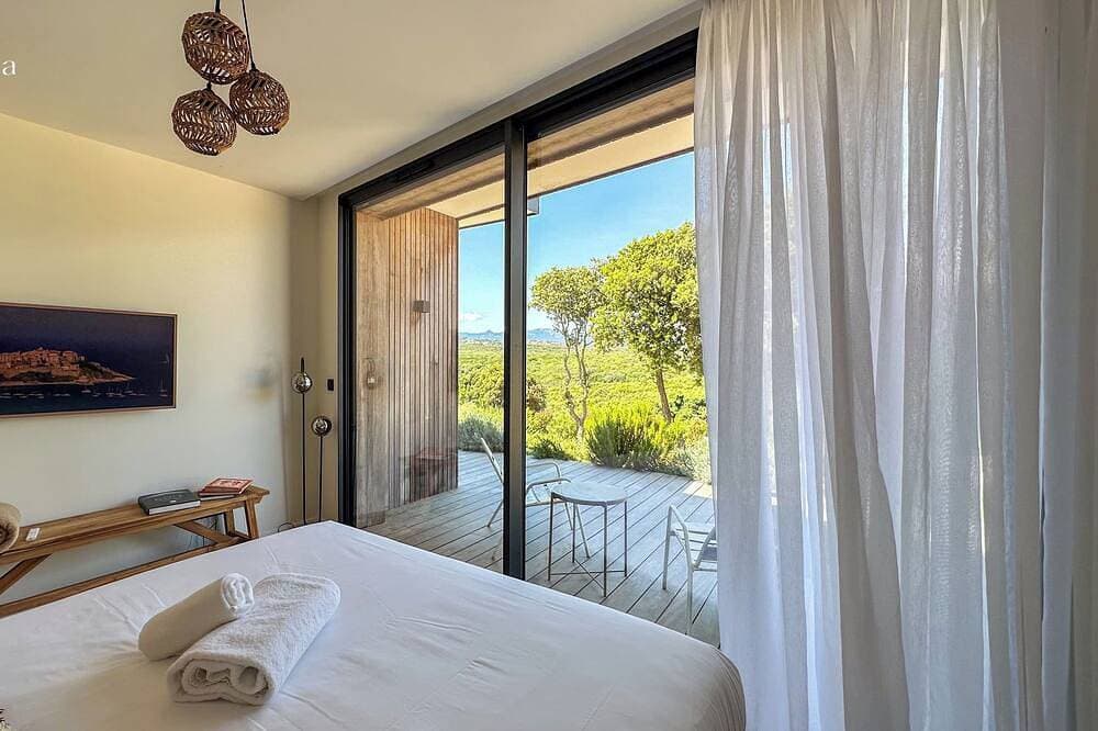 Foto 4 von 30: Villa Soladela · Bonifacio · Heated pool · Breathtaking view · AC · Quiet