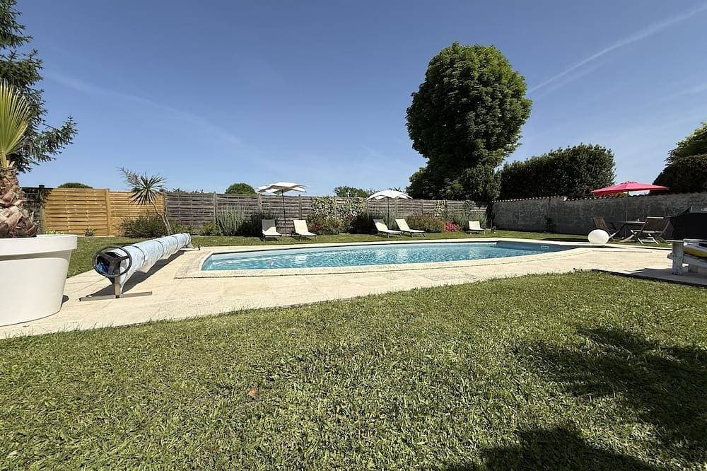 Foto 11 von 30: Ferienhaus im Stil der Charente – privater Pool