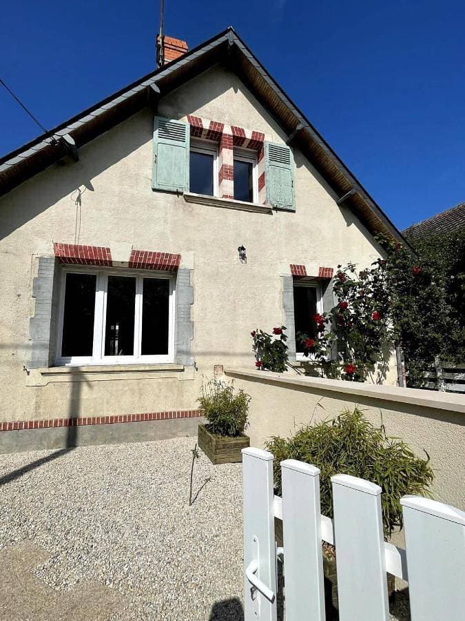 Foto 4 von 34: Four-Bedroom House