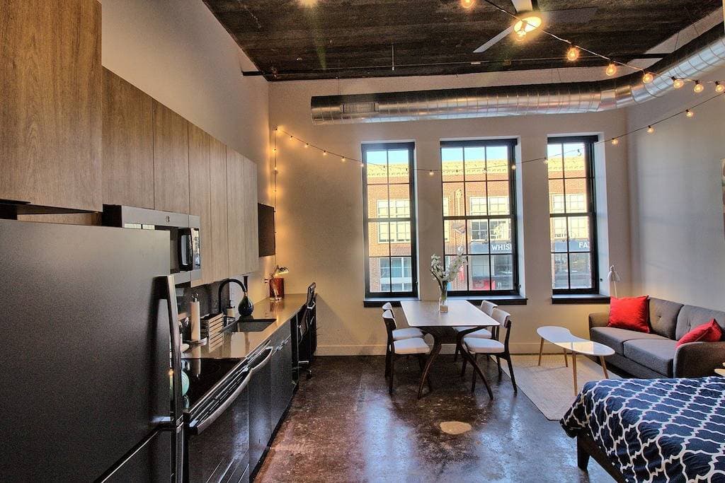 Foto 11 von 22: Schickes ultramodernes Studio-Loft mit Designer-Features