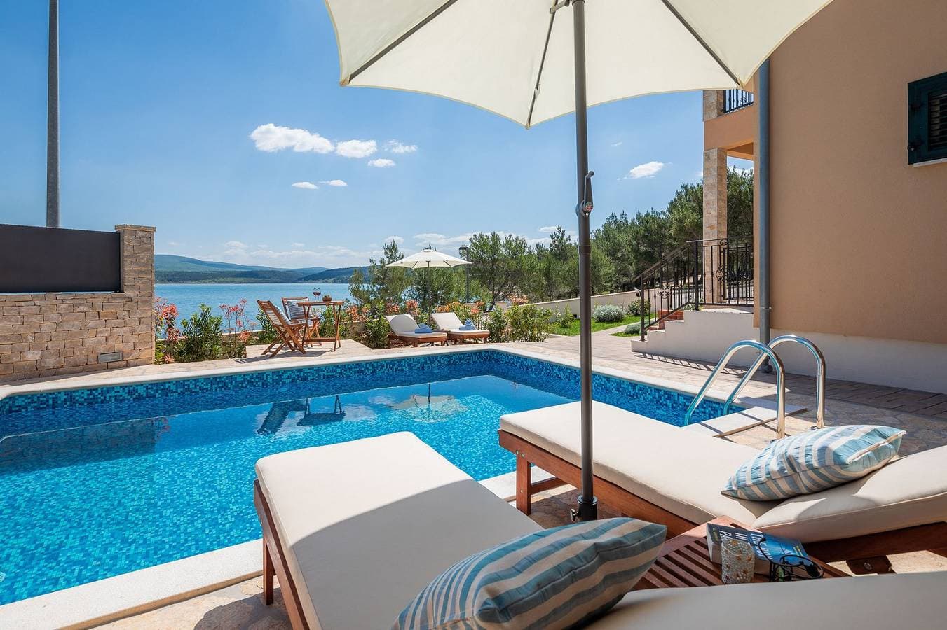 Foto 7 von 37: Villa Noah am Meer mit beheiztem Pool