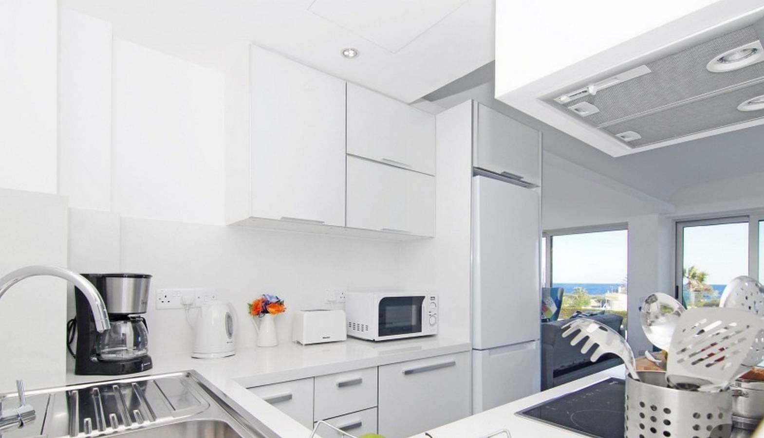 Foto 12 von 40: Protaras Thalassa Beachfront Suite