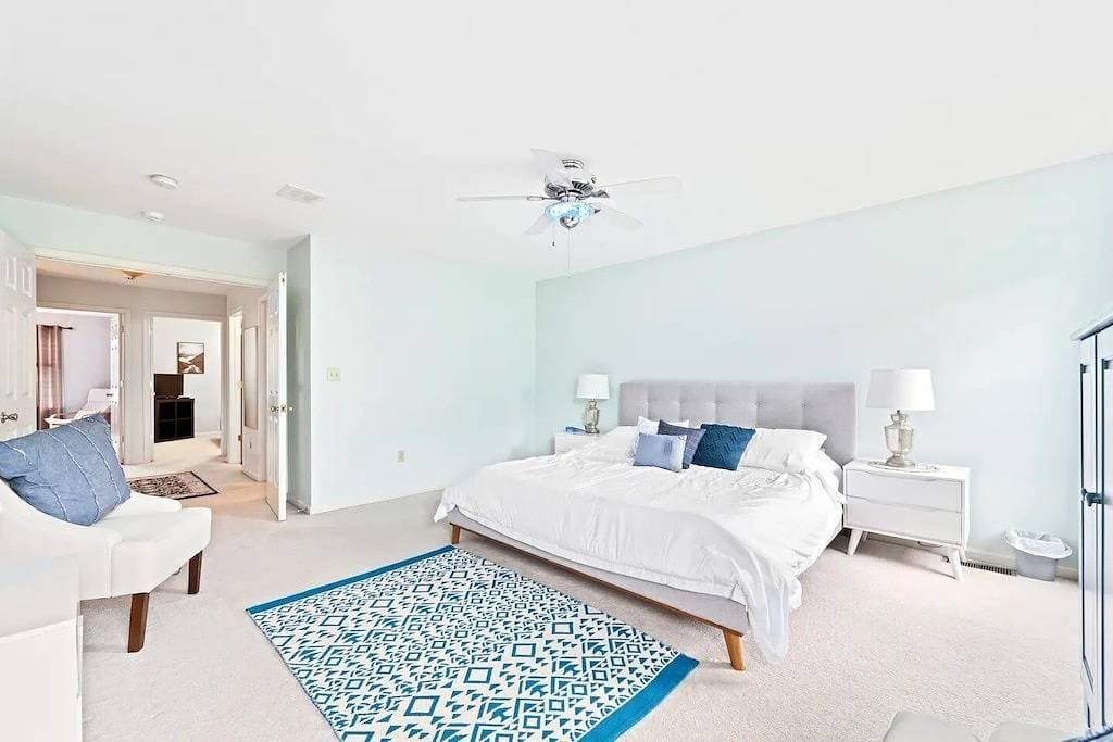 Perfect Private Getaway Just Minutes to Allentown! 1