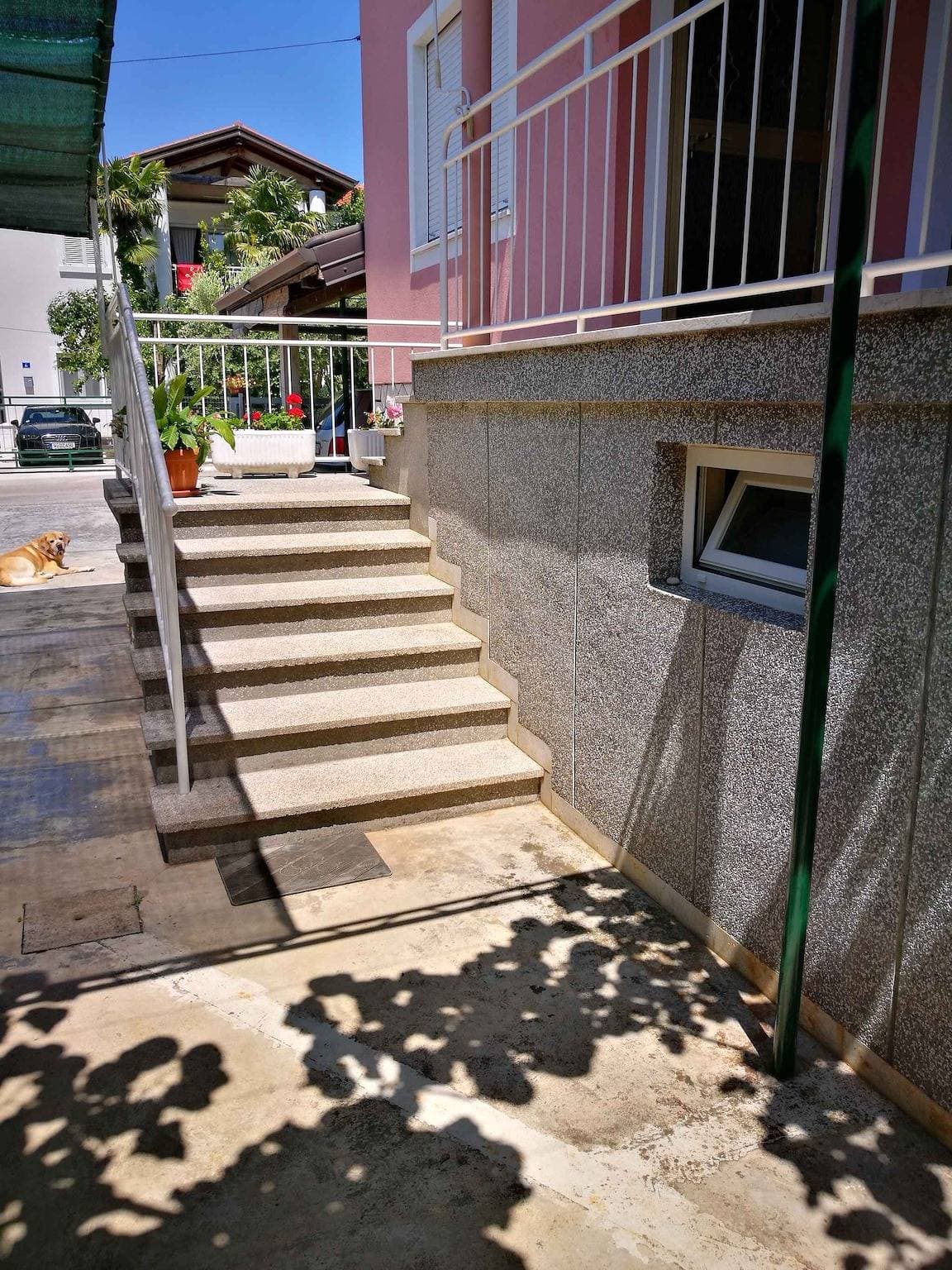 Foto 5 von 23: Ferienwohnung mit Terrasse