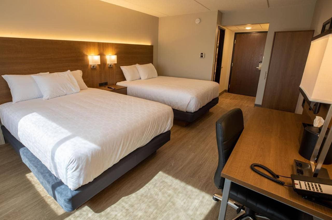 Foto 9 von 18: Queen Room with Two Queen Beds