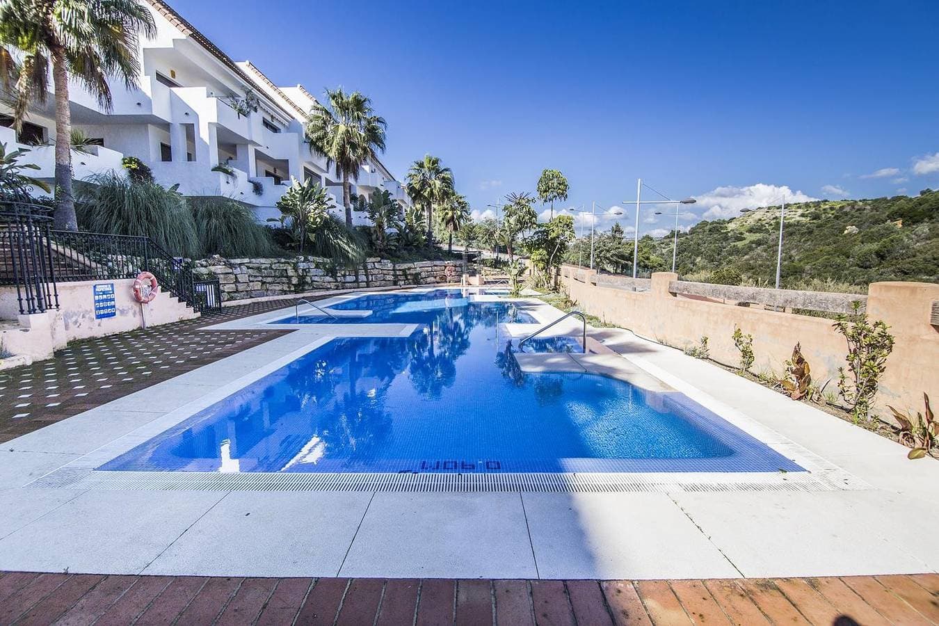 Duquesa Village Terrace 2134 1