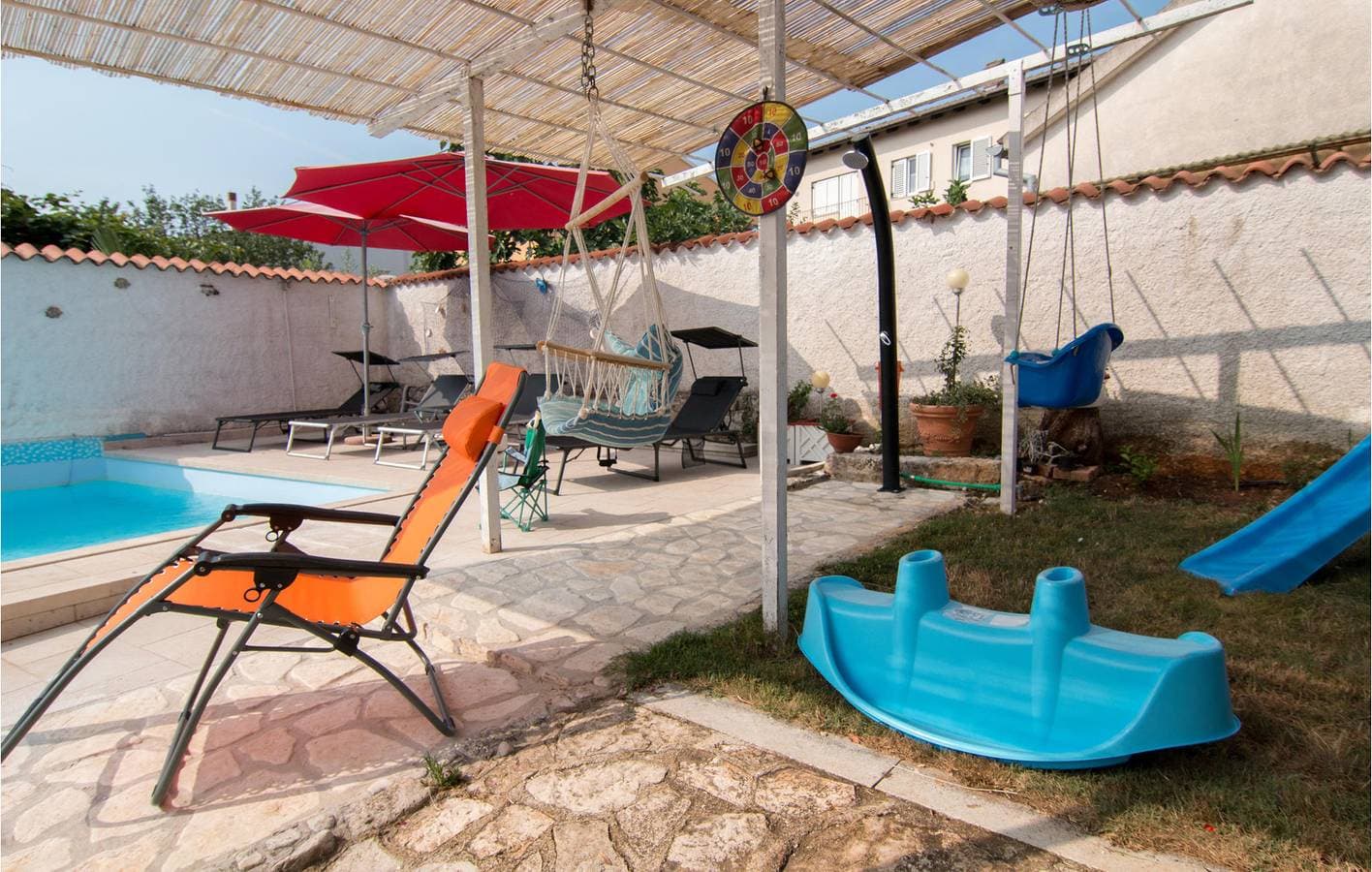 Foto 6 von 21: Gemütliche Ferienwohnung mit Pool, WLAN und Parkplatz, nur 2,5 km vom Strand entfernt
