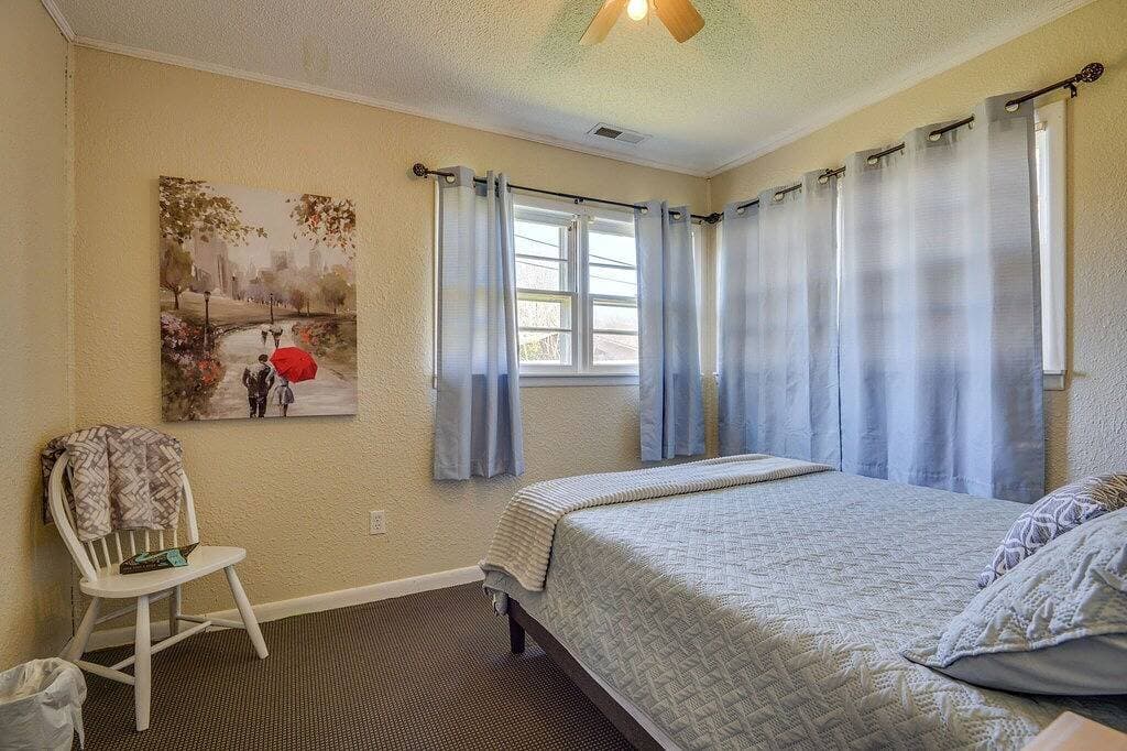 Foto 11 von 12: Cheerful Wishes- 3 Bedroom House To Yourself