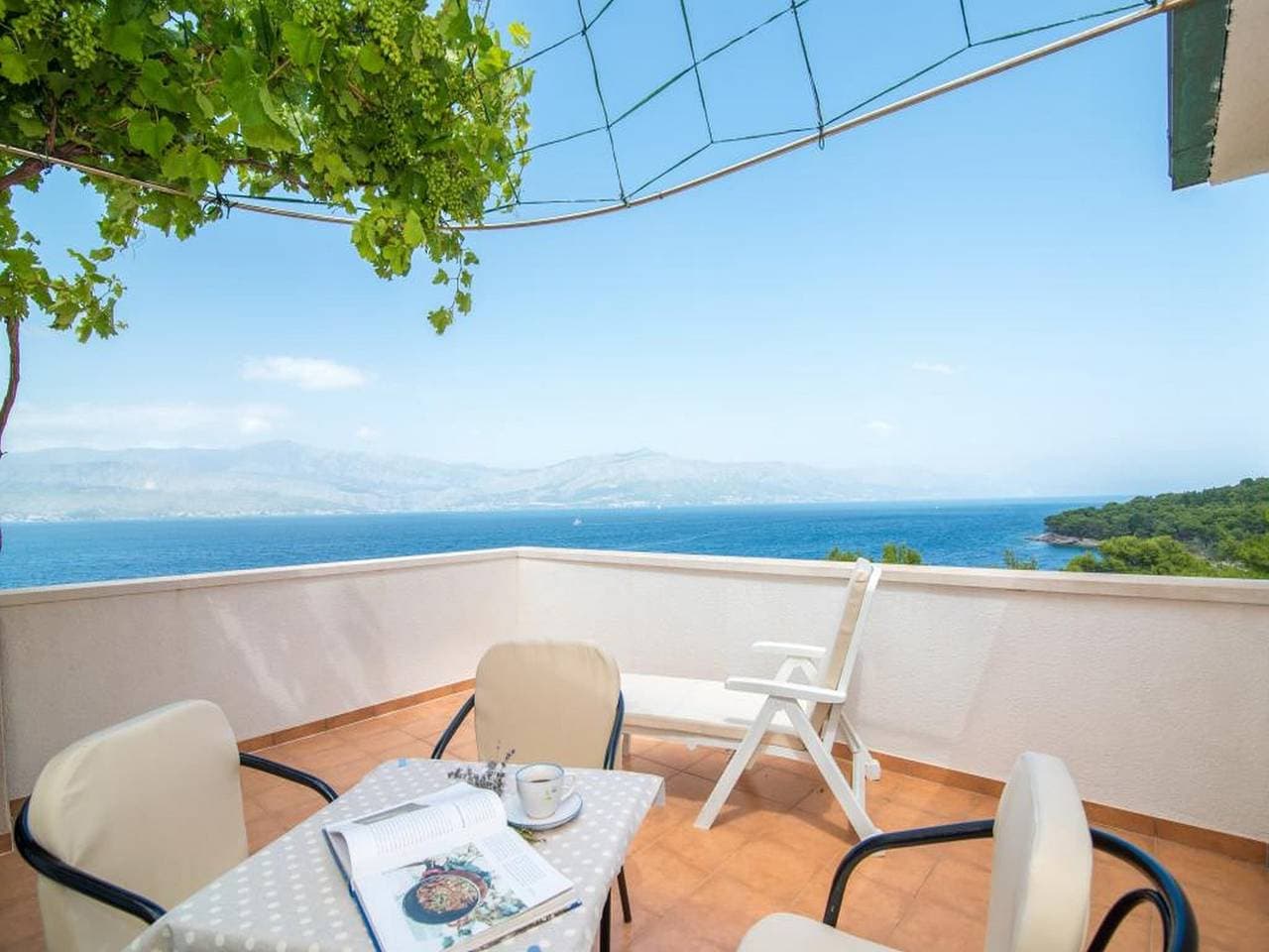 Apartments Ana & Bogdan - One Bedroom Apartment with Terrace and Sea View (A1) (St) 1