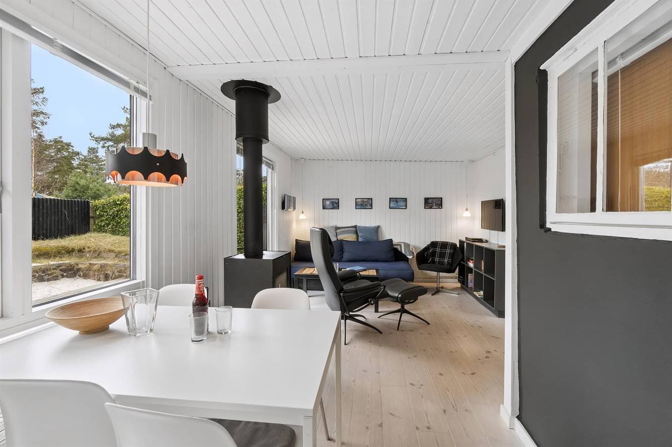 Foto 3 von 18: Stunning home in Nexø w/ WiFi and 2 Bedrooms