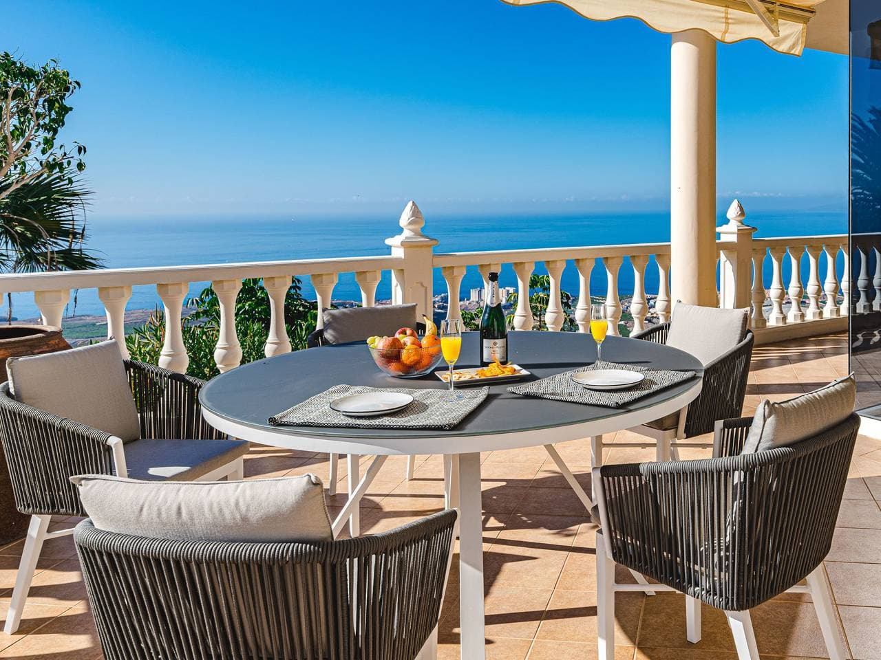 Foto 7 von 64: Luxusvilla mit fantastischem Meerblick