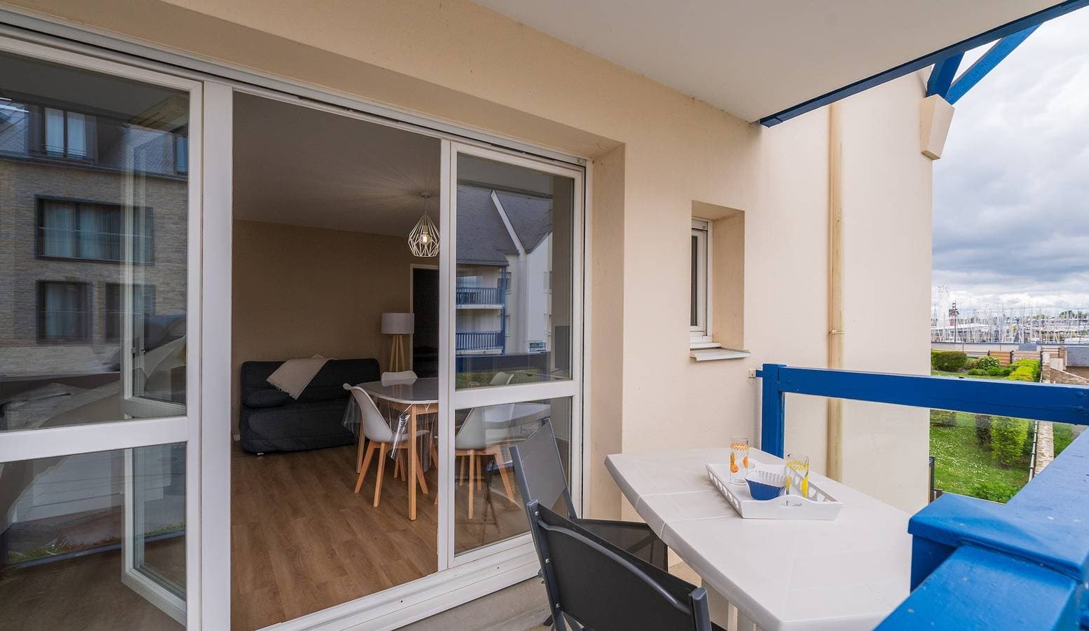 Foto 3 von 22: Ferienwohnung 'L'Optimist' mit Hafenlage, nahe Strand, Thalasso, Parkplatz, ohne Wäsche & Reinigung