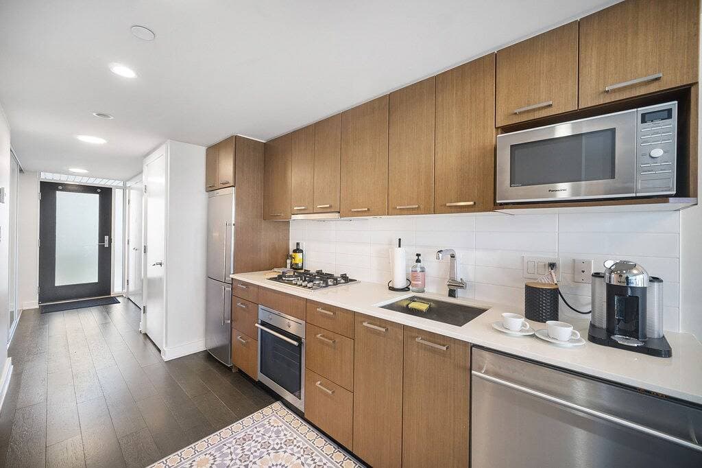 Foto 12 von 15: Luxury 1 Bedroom Apartment in Downtown Vancouver