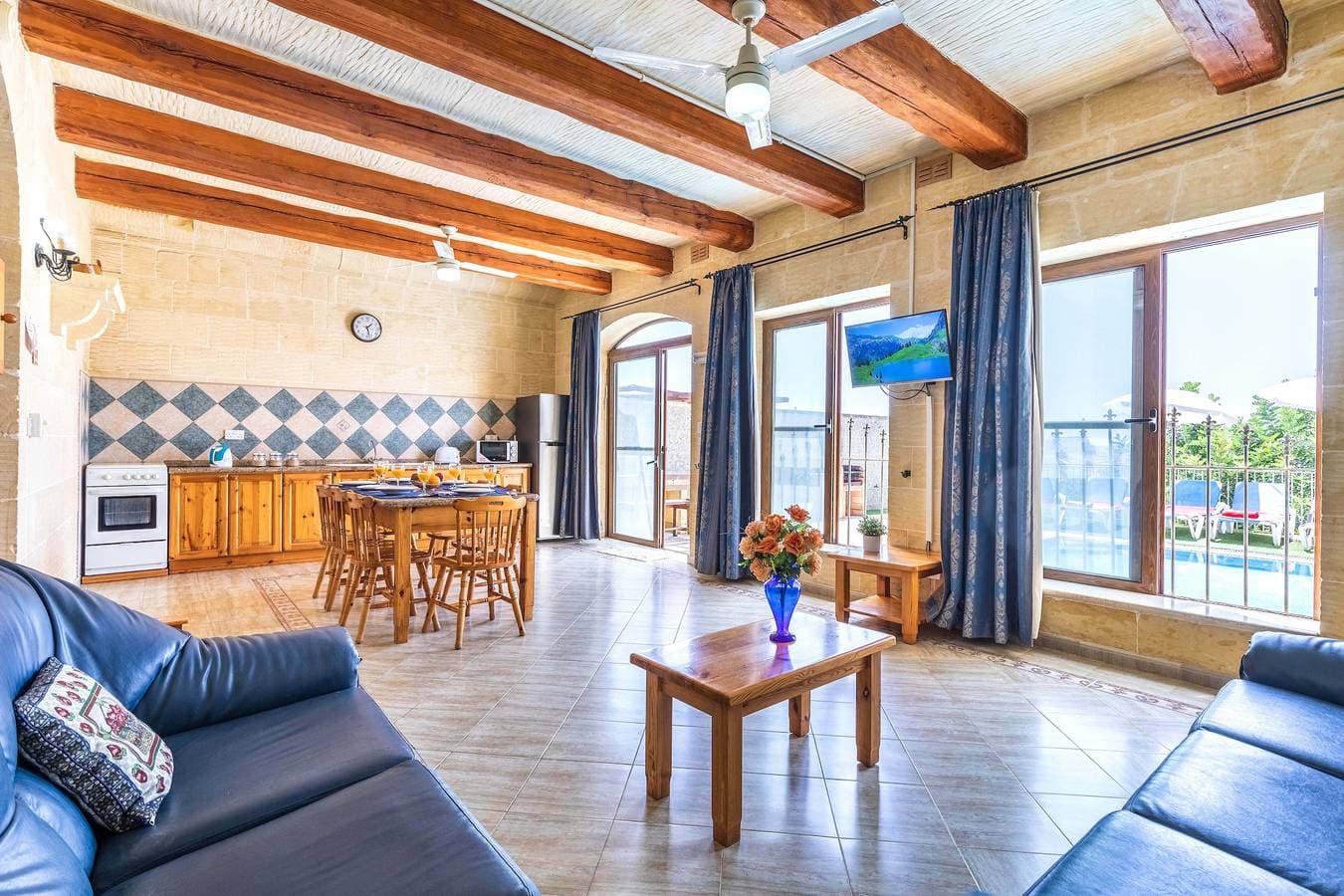 Foto 10 von 21: Villa für 8 Personen mit Meerblick