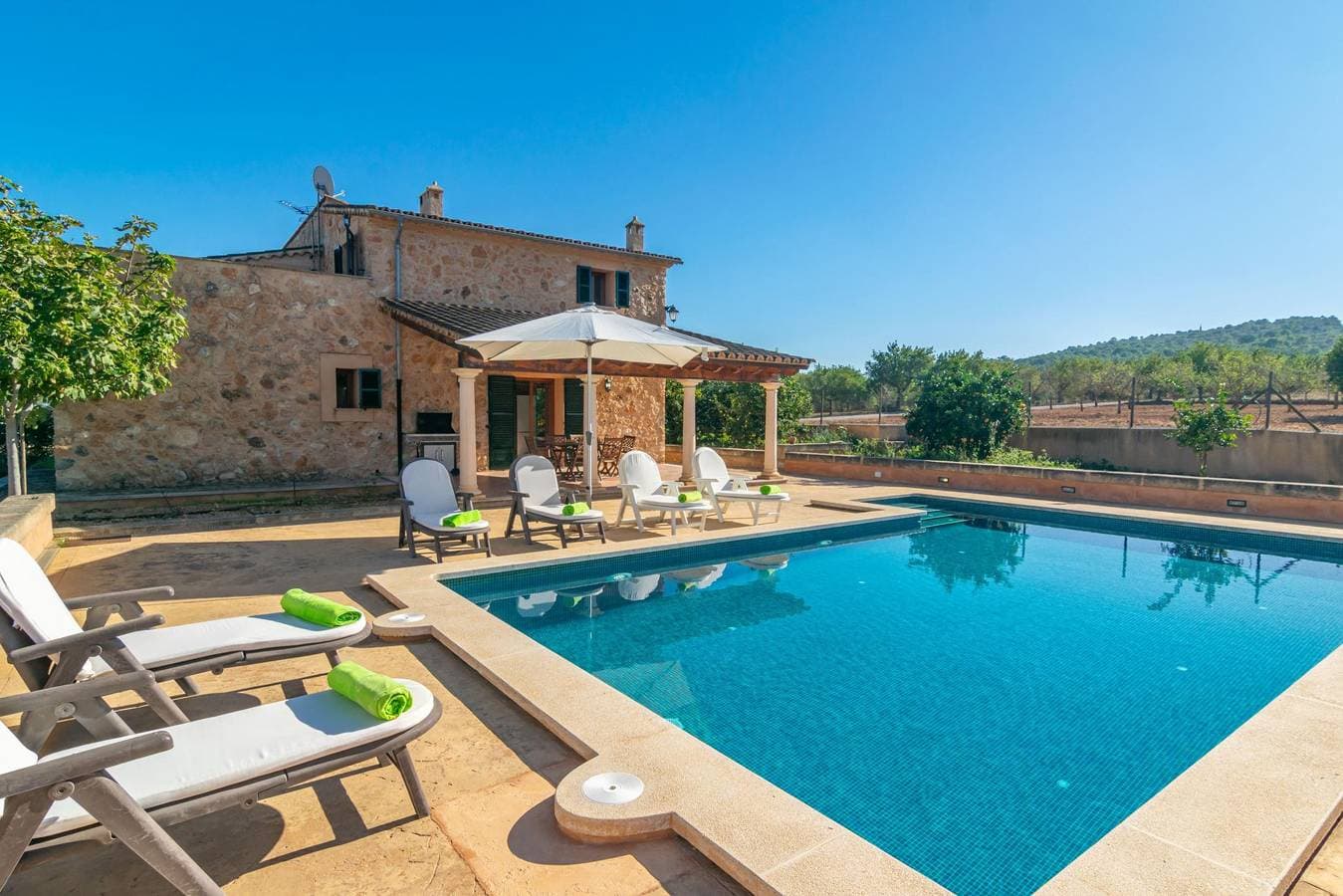 Foto 6 von 38: Cas General (Santa Eugenia)- Schöne rustikale Villa mit privatem Salzpool und kostenlosem WLAN