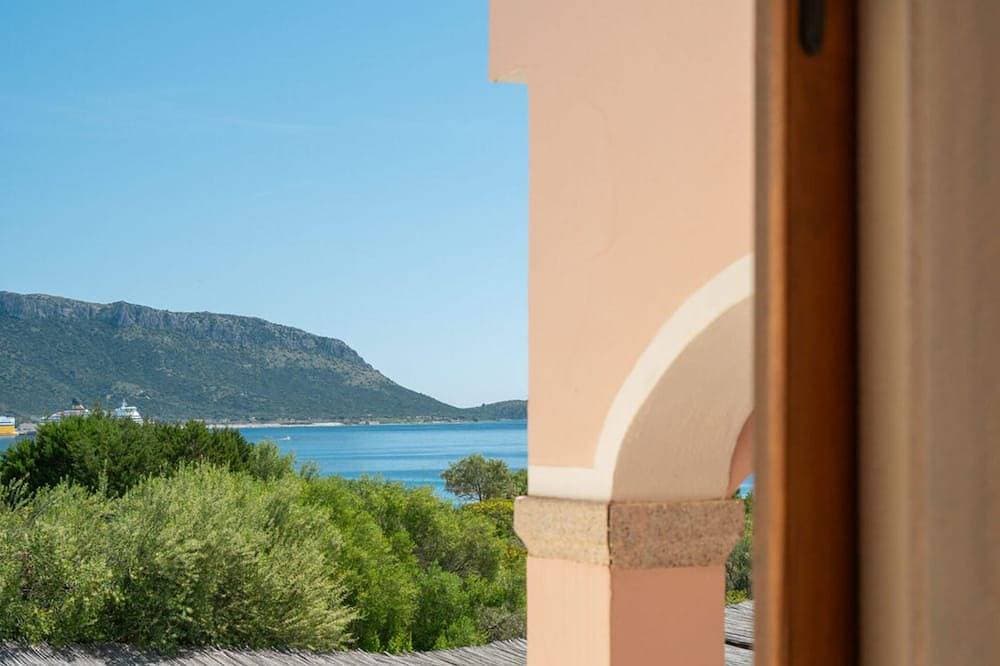 Foto 13 von 30: White Beach - Stilvolle Wohnung mit Terrasse mit Meerblick