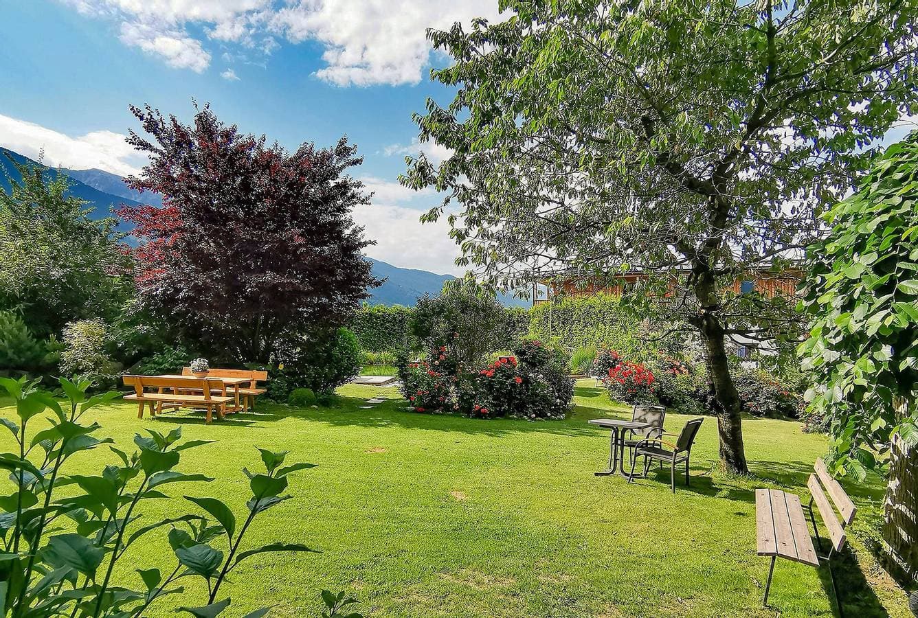 Foto 9 von 21: Einzimmerappartement 'Linderhof Nido' mit Bergblick, Gemeinschaftspool und Wi-Fi