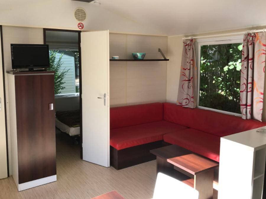Foto 7 von 63: Camping du Perche Bellemois - Mobilheim 4 personen
