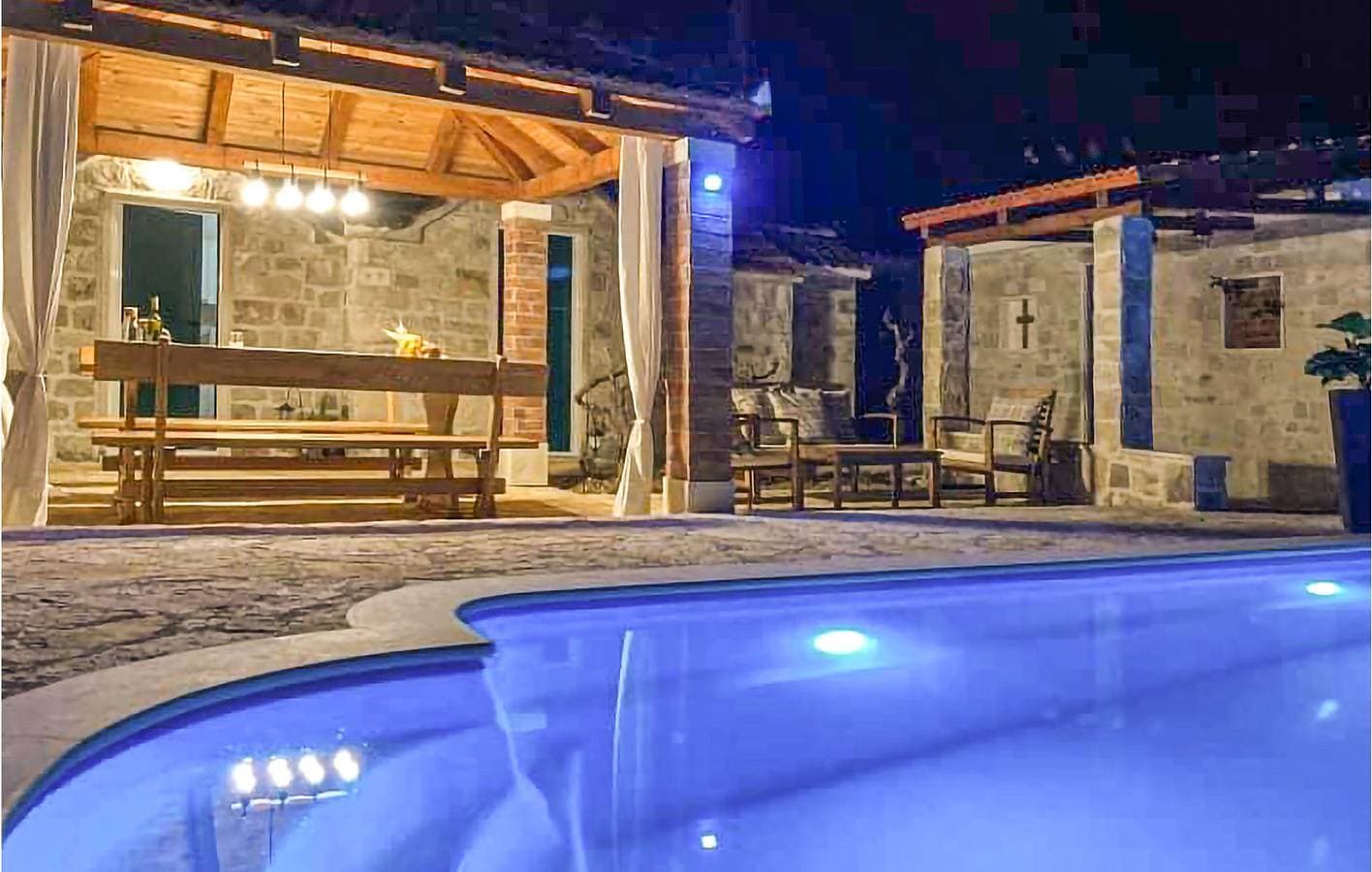 Foto 10 von 29: Gemütliche Ferienwohnung mit Pool in Strandnähe und guter Infrastruktur – WLAN, Klimaanlage, Parkplatz