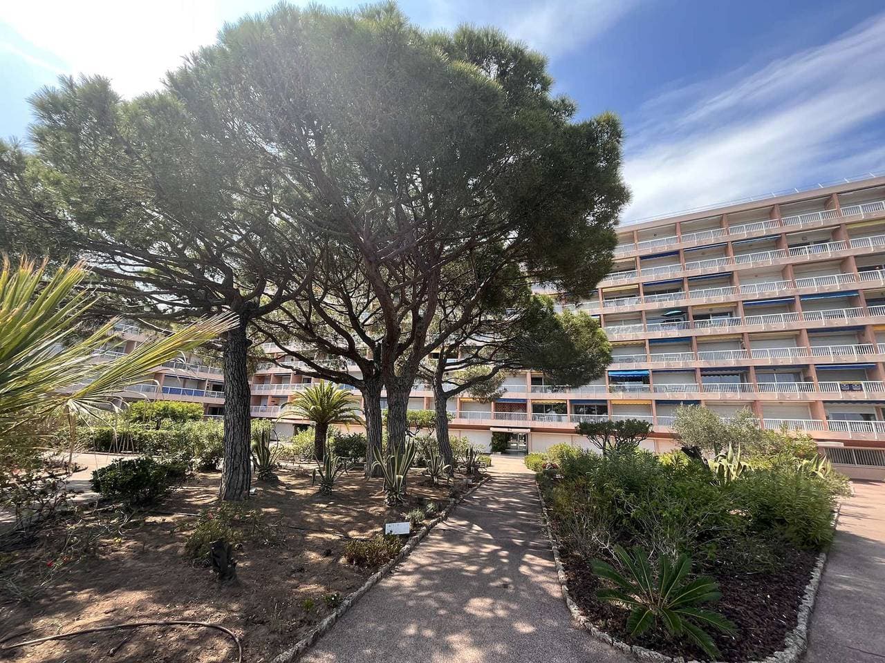 Foto 12 von 19: 2-Zimmer Wohnung strandnah mit Garage, Fréjus