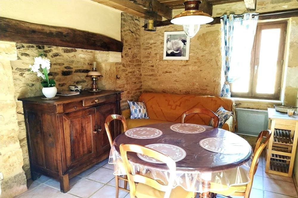 Foto 8 von 14: Authentisches kleines Périgord-Haus mit Salzwasserpool an den Toren von Sarlat