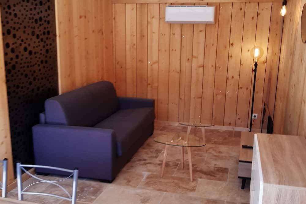 Foto 13 von 26: Dansavan Gite champ de Lavande Luberon Shared swimming pool air conditioning