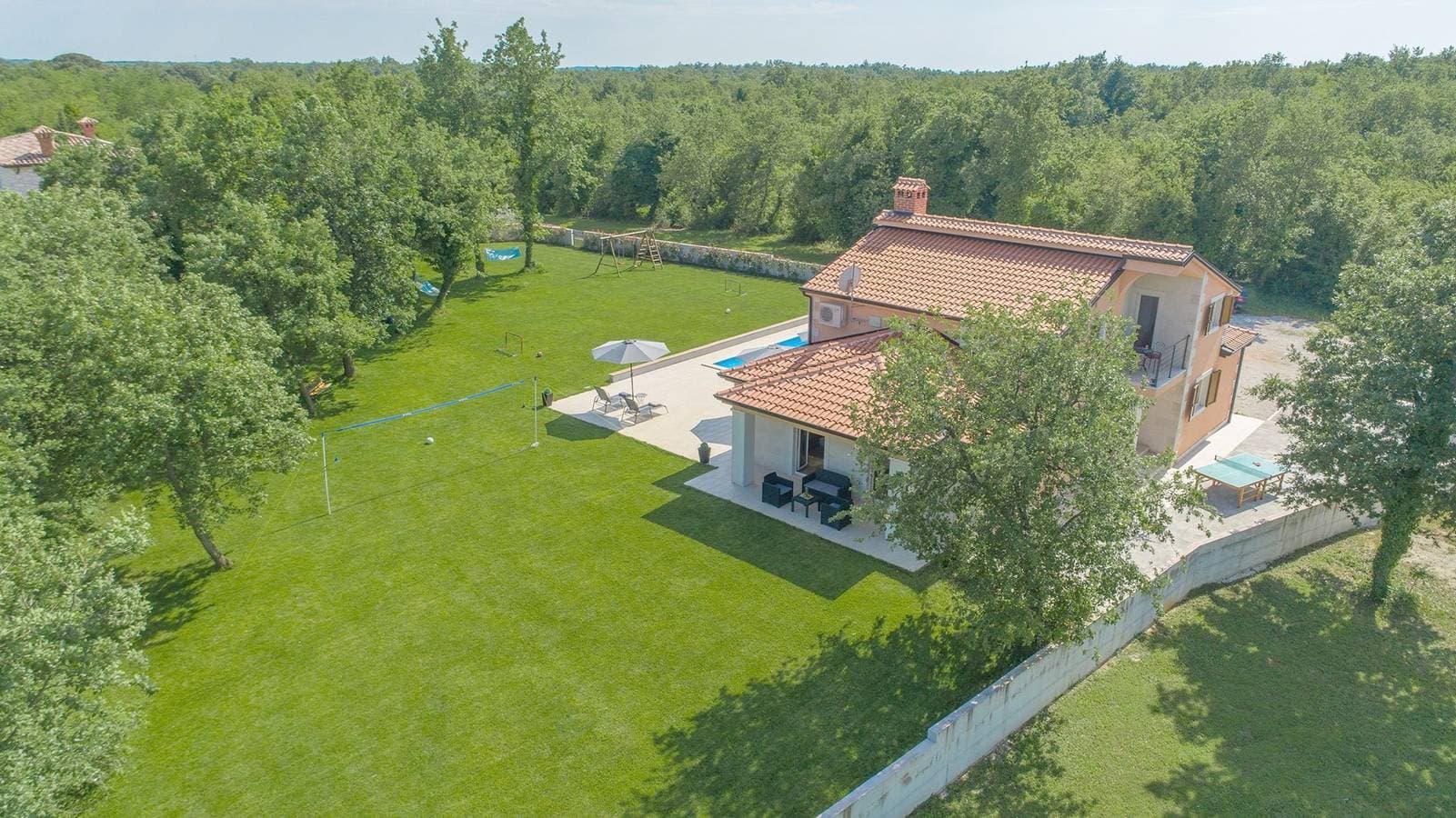 Foto 6 von 50: Große Familienvilla mit privatem Pool