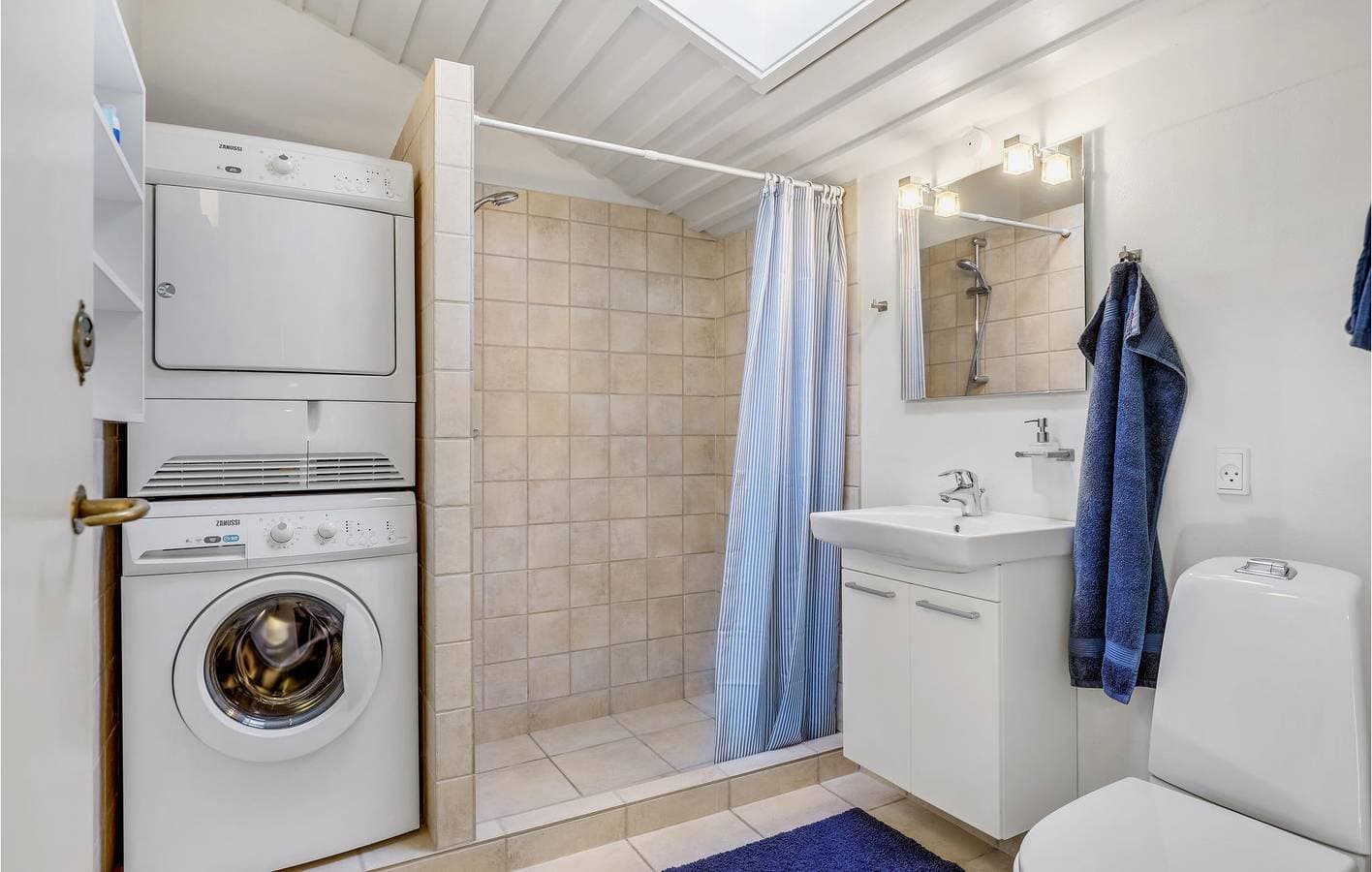 Foto 7 von 33: Ferienwohnung für 4 Personen mit Terrasse